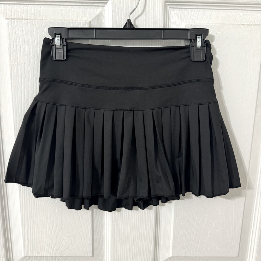 Gold Hinge skirt small black